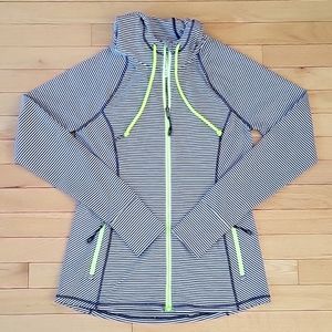 3/$10 Kyodan zip-up athletic top size medium